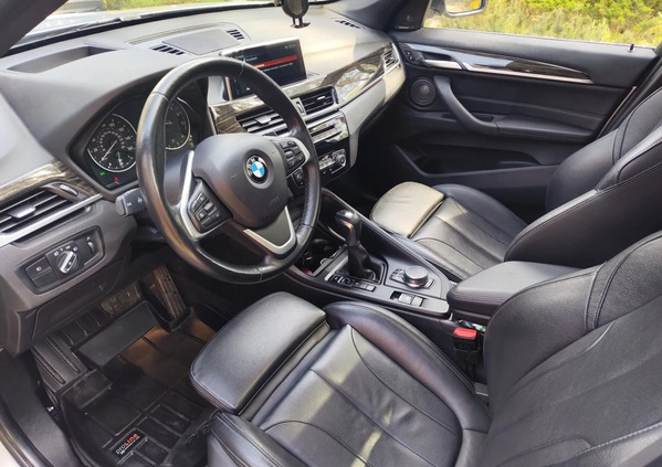 BMW X1 cena 94999 przebieg: 75000, rok produkcji 2018 z Pasym małe 154